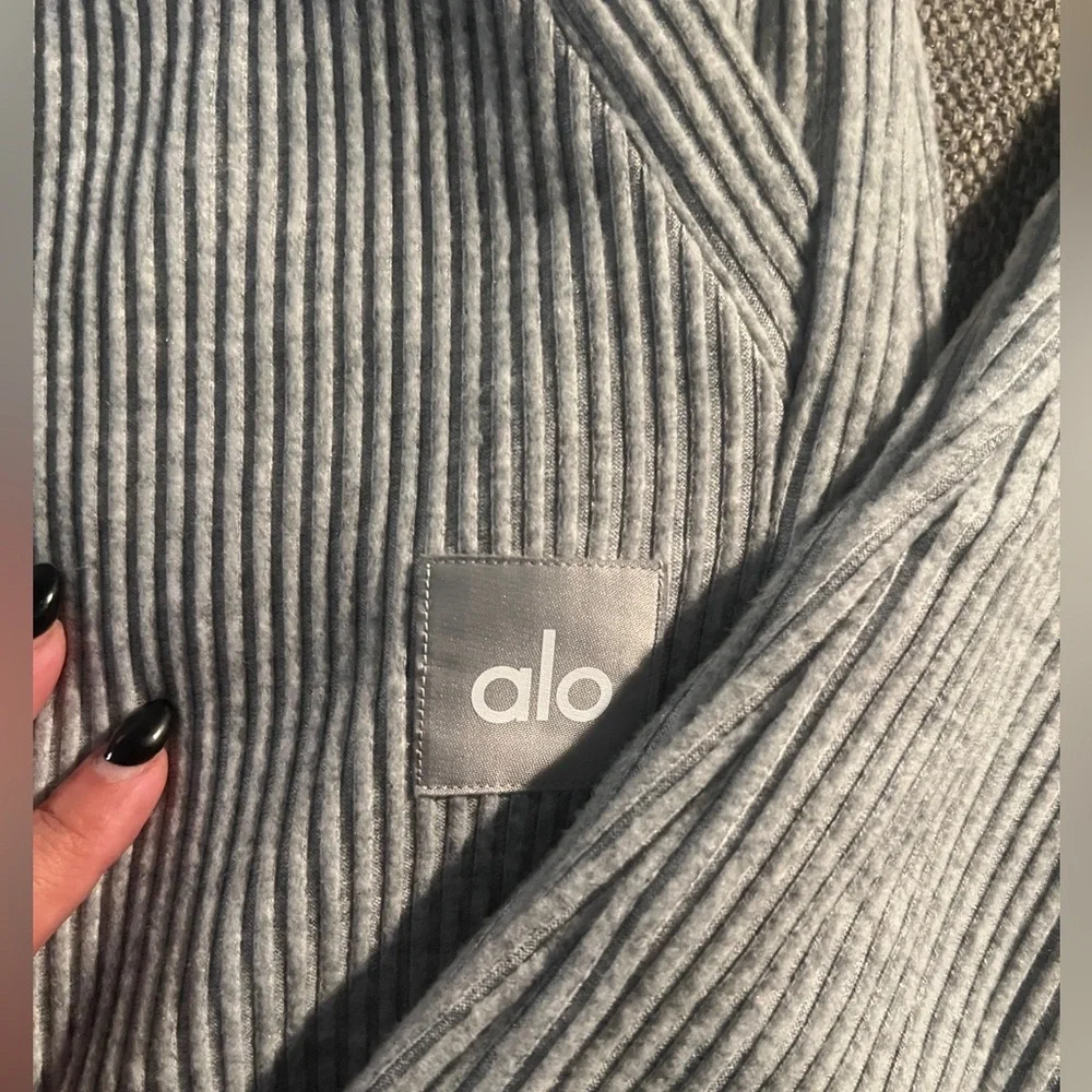 Alo Gray Muse Hoodie and Joggers Set - size xs - like new - Picture 4 of 8